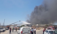 حريق كبير في مخزن في كفرقاسم